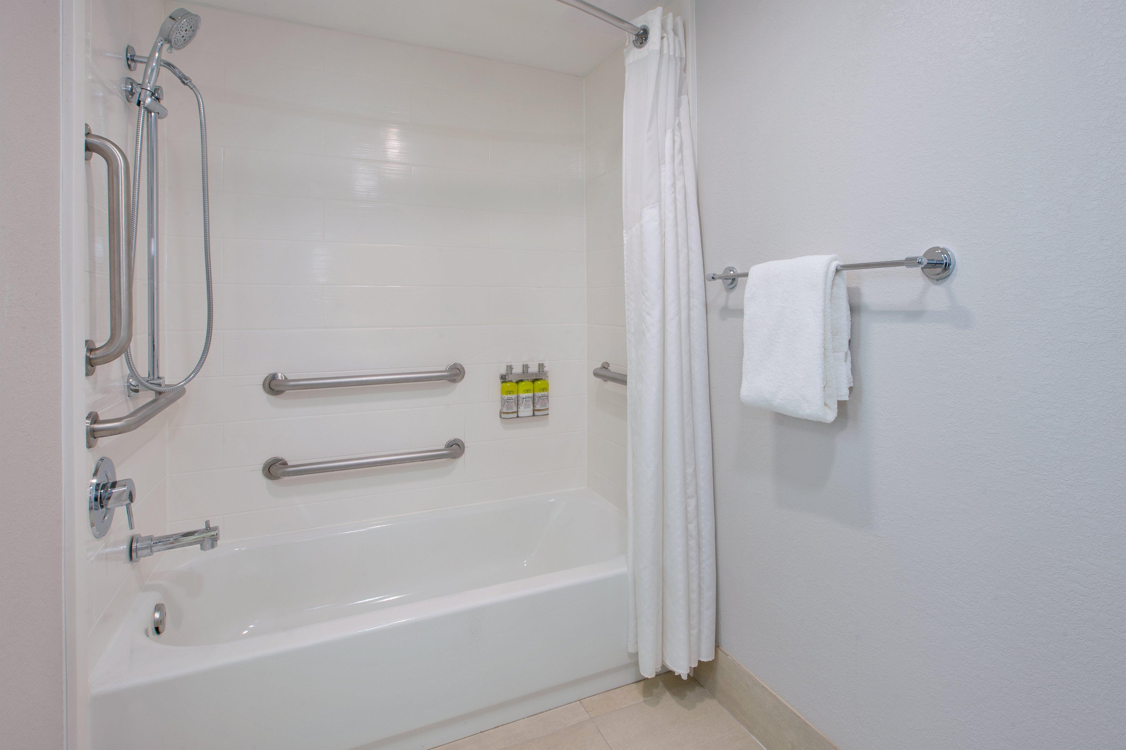 Holiday Inn Express Fairfax-Arlington Boulevard By Ihg Exterior foto