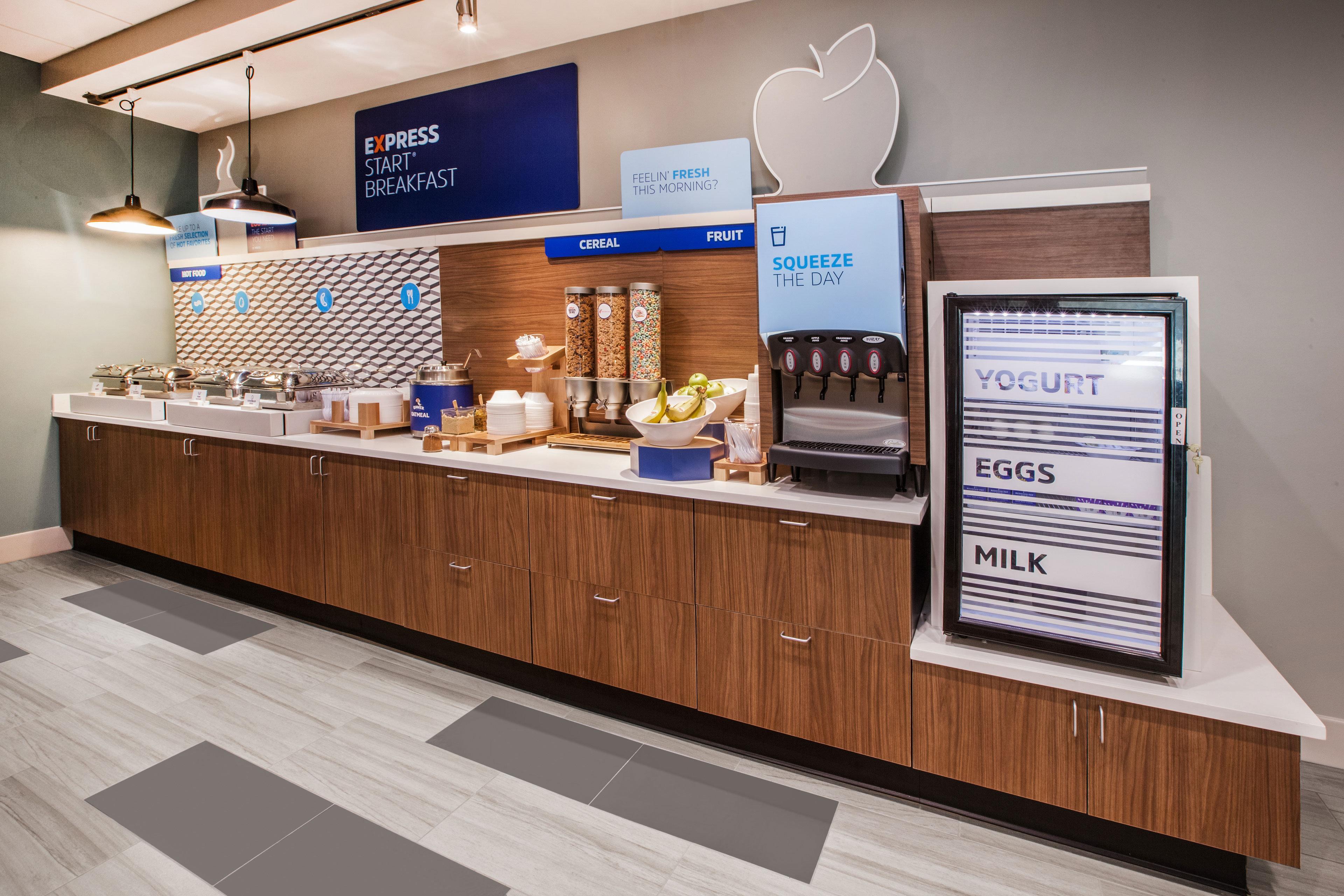 Holiday Inn Express Fairfax-Arlington Boulevard By Ihg Exterior foto