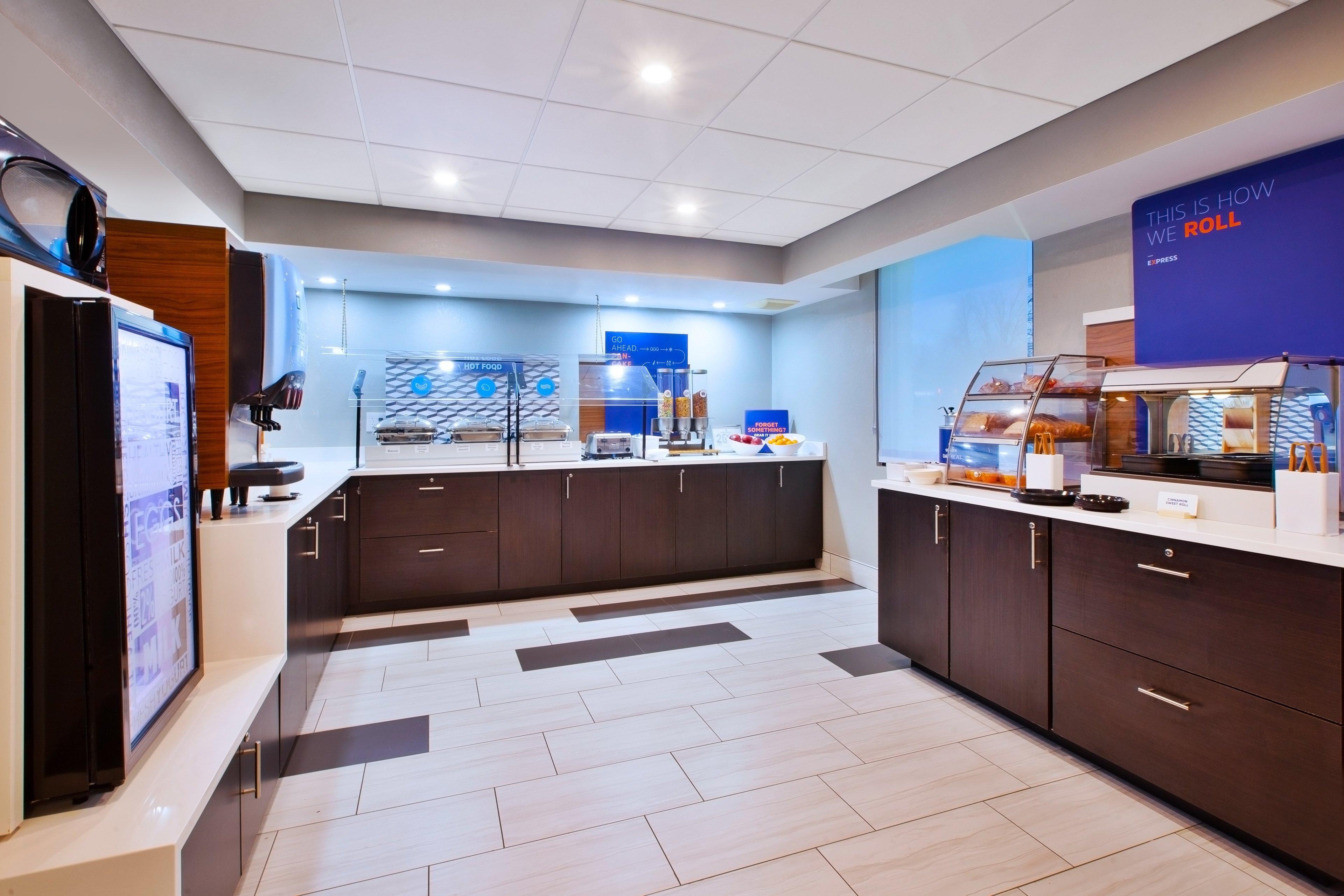 Holiday Inn Express Fairfax-Arlington Boulevard By Ihg Exterior foto